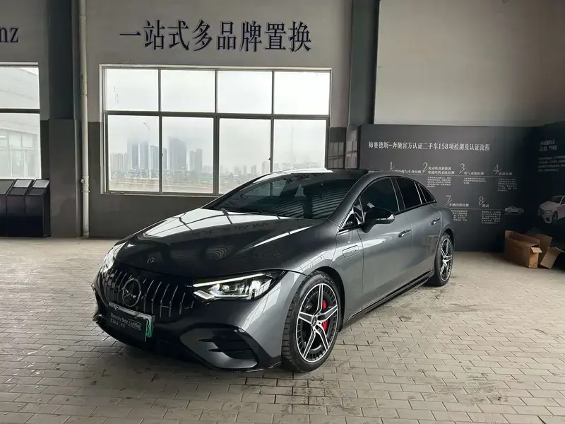 2023 Mercedes-Benz EQE AMG с пробегом 30 000 км