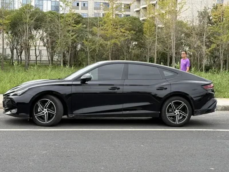 2023 MG 7 с пробегом 34 000 км