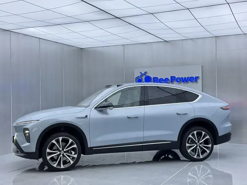 2023 Nio EC7 с пробегом 25 100 км