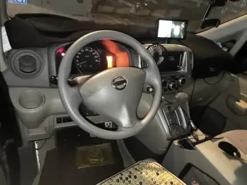 2016 Nissan NV200 с пробегом 128 100 км