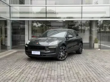 2023 Porsche Macan с пробегом 29 000 км