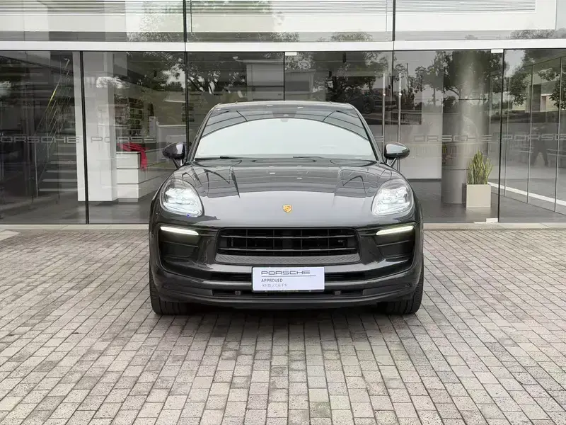 2023 Porsche Macan с пробегом 29 000 км