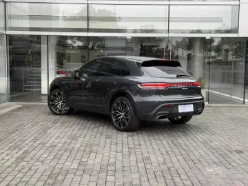 2023 Porsche Macan с пробегом 29 000 км