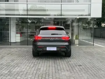 2023 Porsche Macan с пробегом 29 000 км