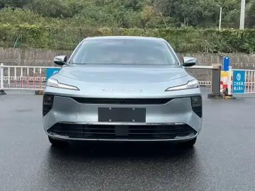 2025 Roewe D6 с пробегом 30 000 км