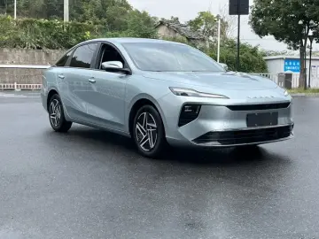 2025 Roewe D6 с пробегом 30 000 км