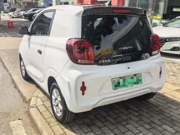 2022 Roewe Clever с пробегом 27 000 км