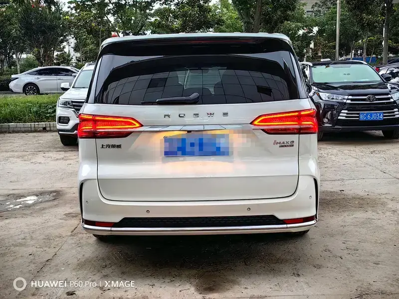 2023 Roewe iMAX8 с пробегом 110 000 км