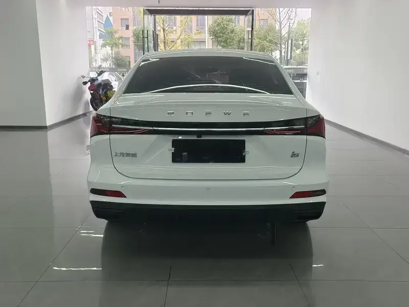 2026 Roewe i5 с пробегом 6 500 км