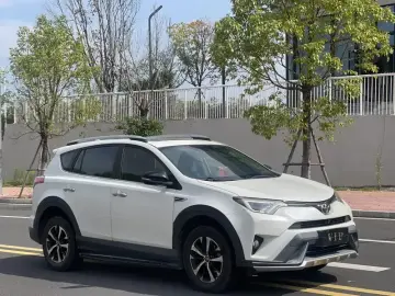 2018 Toyota RAV4 с пробегом 209 000 км