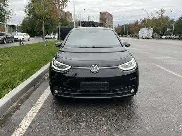 2023 Volkswagen ID.3 с пробегом 48 000 км