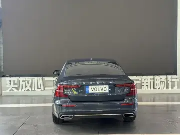 2021 Volvo S60 с пробегом 94 000 км
