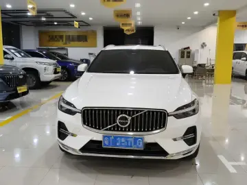 2025 Volvo XC60 с пробегом 38 000 км