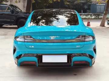 2024 Xiaomi SU7 с пробегом 7 500 км