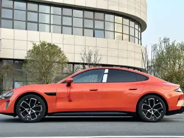 2024 Xiaomi SU7 с пробегом 5 300 км
