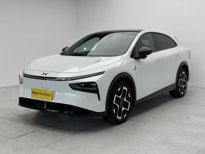 2025 Xpeng G7 с пробегом 3 400 км