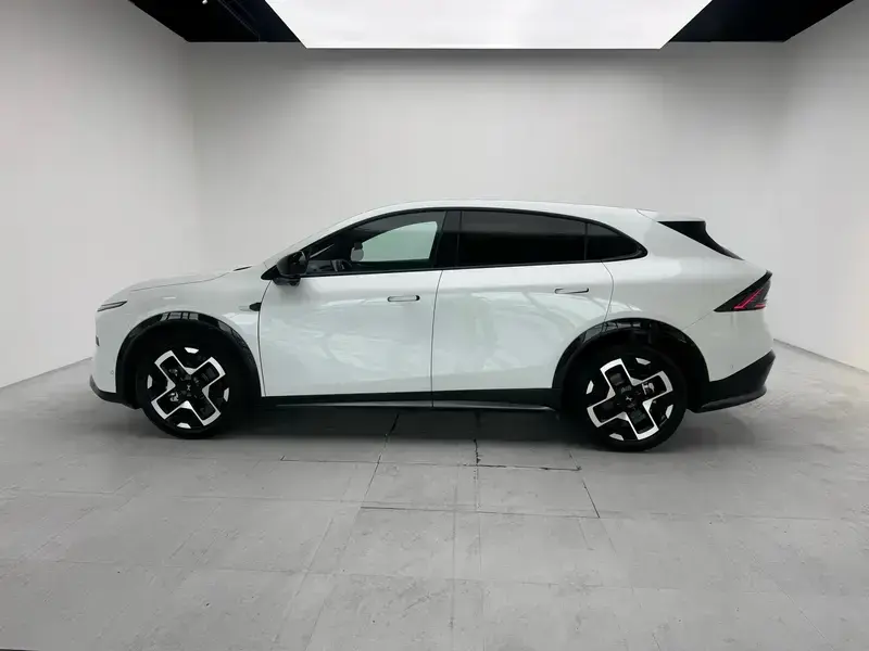 2025 Xpeng G7 с пробегом 3 400 км