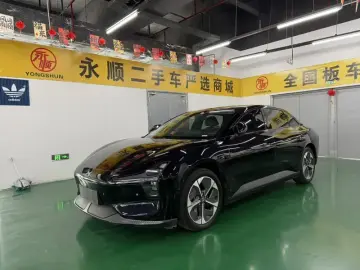 2024 Xpeng Mona M03 с пробегом 30 000 км
