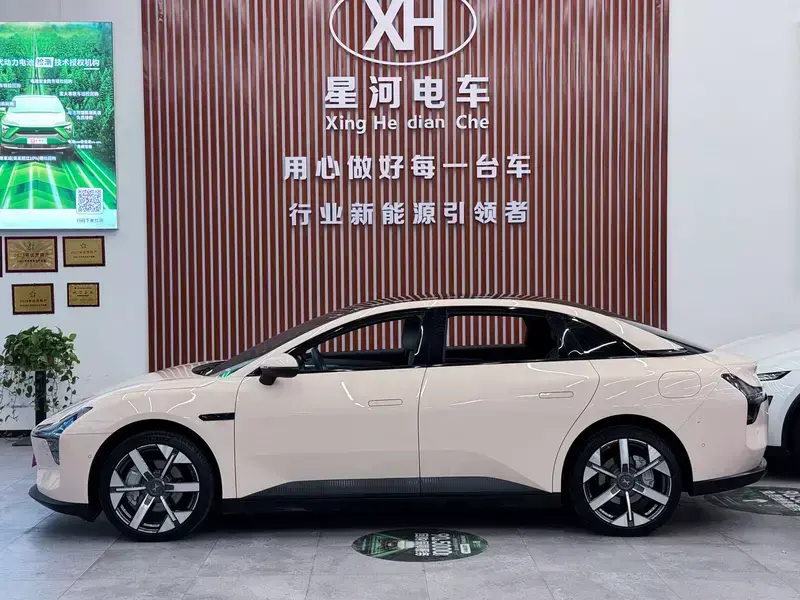 2024 Xpeng Mona M03 с пробегом 36 000 км