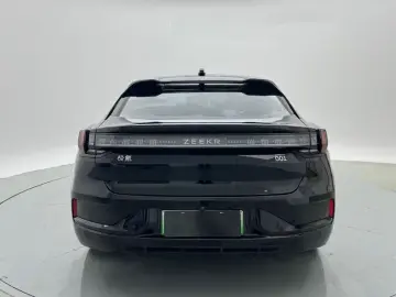 2023 Zeekr 001 с пробегом 52 000 км