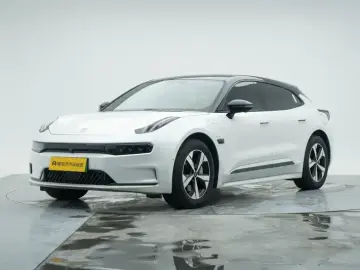2023 Zeekr 001 с пробегом 26 900 км