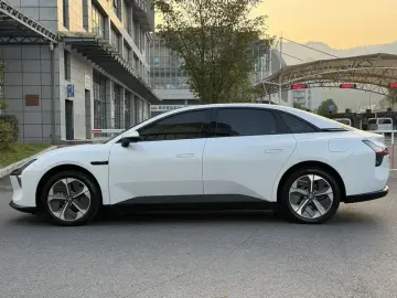 2025 Xpeng Mona M03 с пробегом 15 000 км