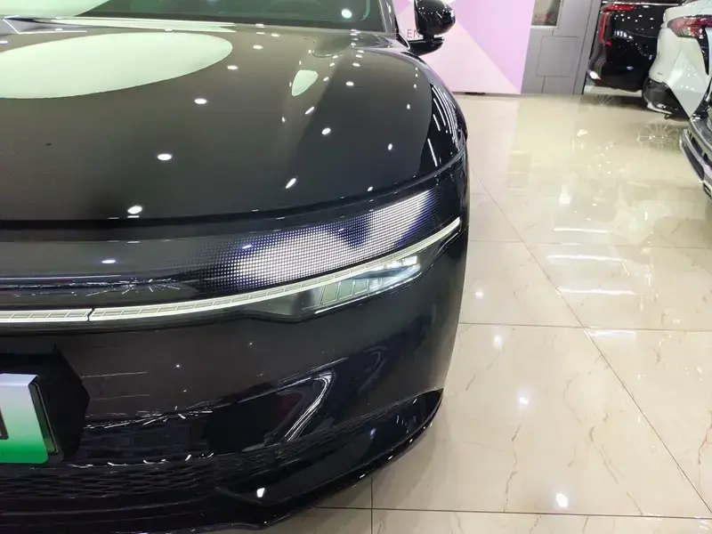 2024 Zeekr 007 с пробегом 43 000 км