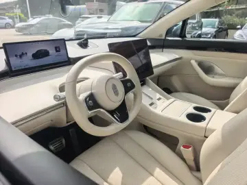 2026 Luxeed R7 с пробегом 9 000 км