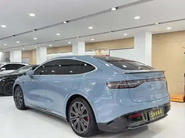 2024 Luxeed R7 с пробегом 40 000 км