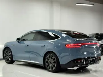 2024 Luxeed R7 с пробегом 30 000 км