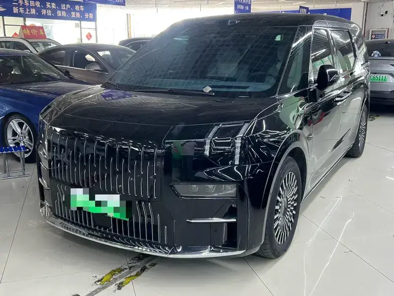 2024 Zeekr 009 с пробегом 60 000 км