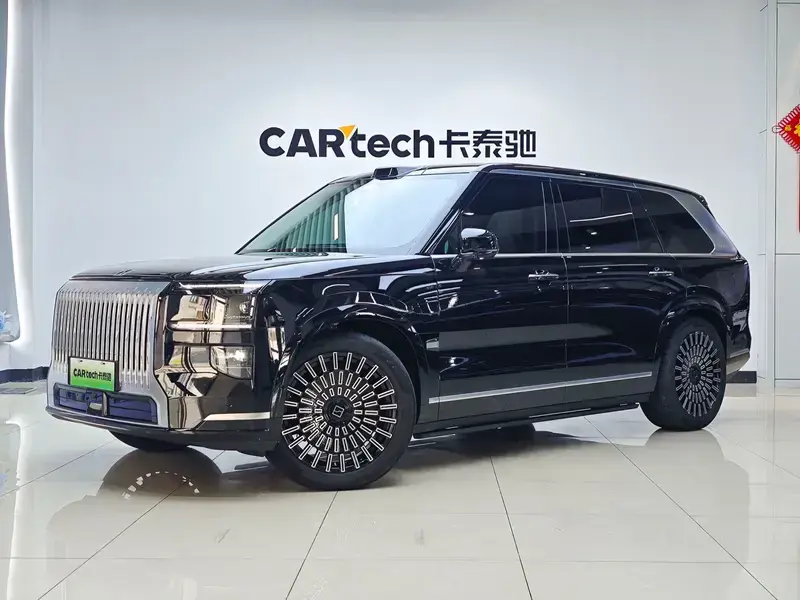2025 Zeekr 9X с пробегом 13 000 км