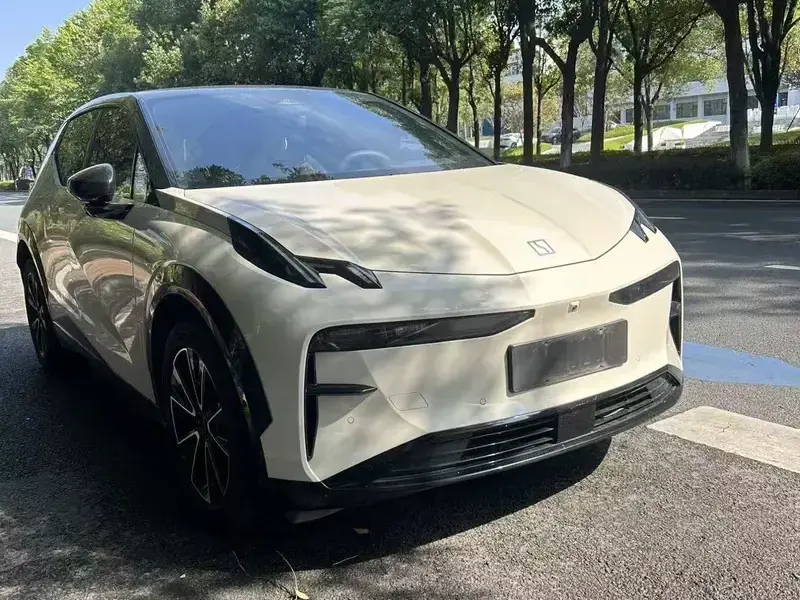 2024 Zeekr X с пробегом 20 000 км