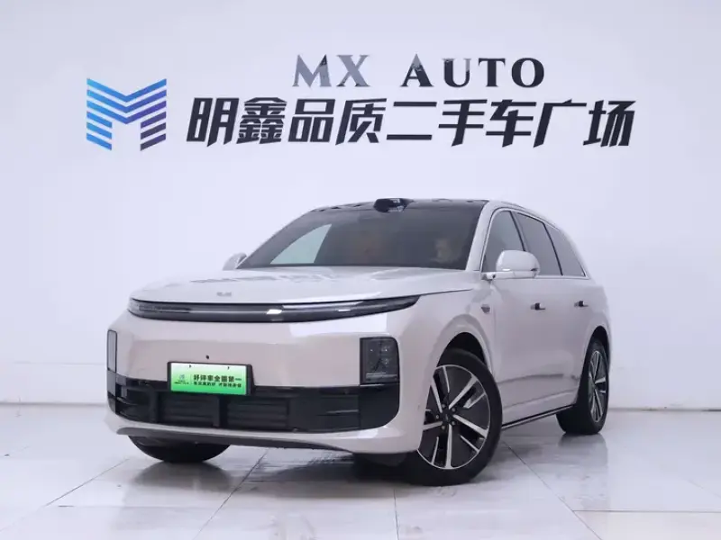 2024 Li Auto (Lixiang) L6 с пробегом 35 500 км