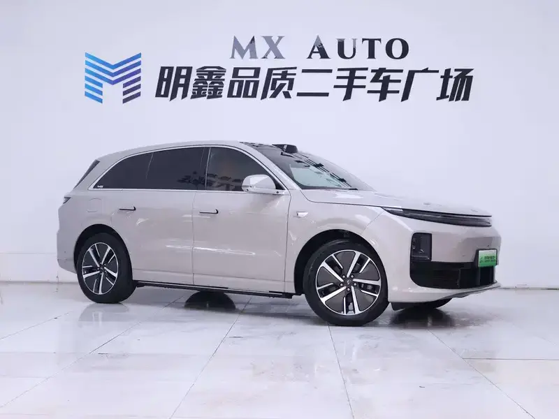 2024 Li Auto (Lixiang) L6 с пробегом 35 500 км