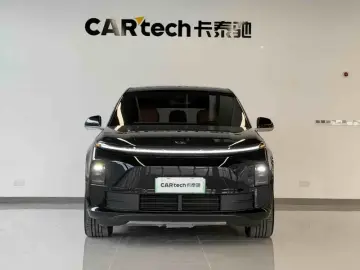 2024 Li Auto (Lixiang) L6 с пробегом 23 000 км