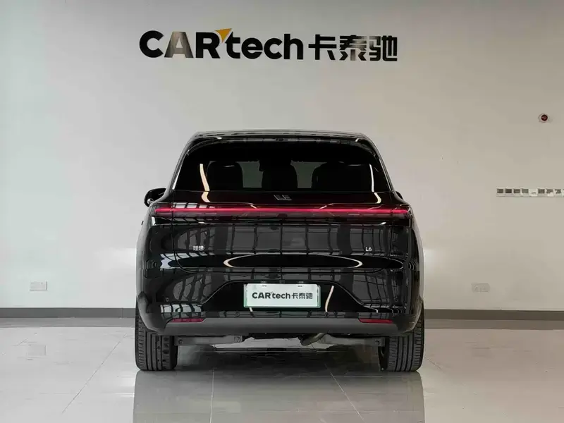 2024 Li Auto (Lixiang) L6 с пробегом 23 000 км