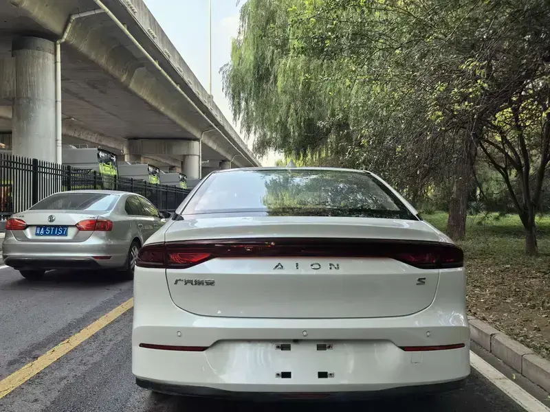 2023 Aion S с пробегом 53 000 км
