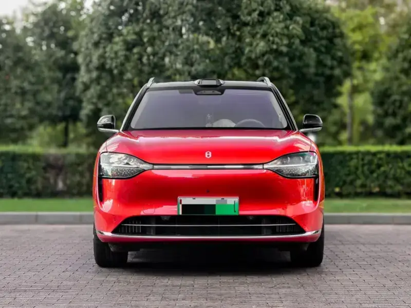 2024 Aito M9 с пробегом 9 000 км