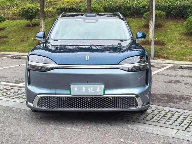 2026 Aito M9 с пробегом 6 600 км
