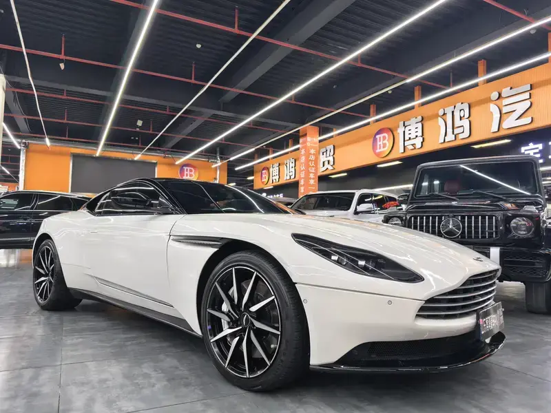 2019 Aston Martin DB11 с пробегом 70 000 км