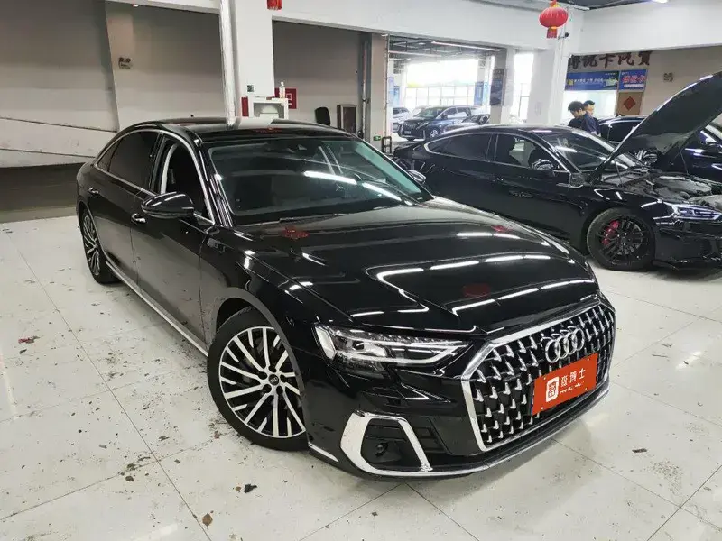 2023 Audi A8 с пробегом 48 000 км