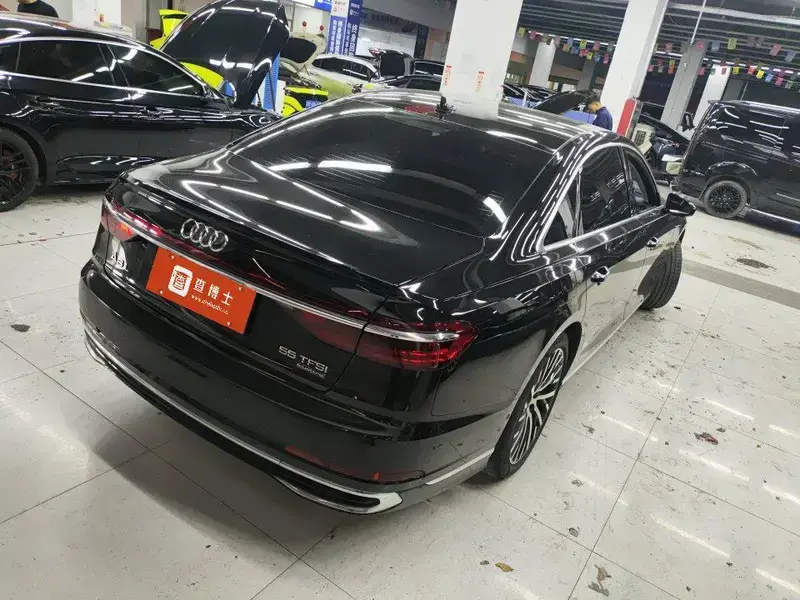 2023 Audi A8 с пробегом 48 000 км