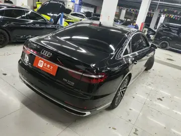 2023 Audi A8 с пробегом 48 000 км