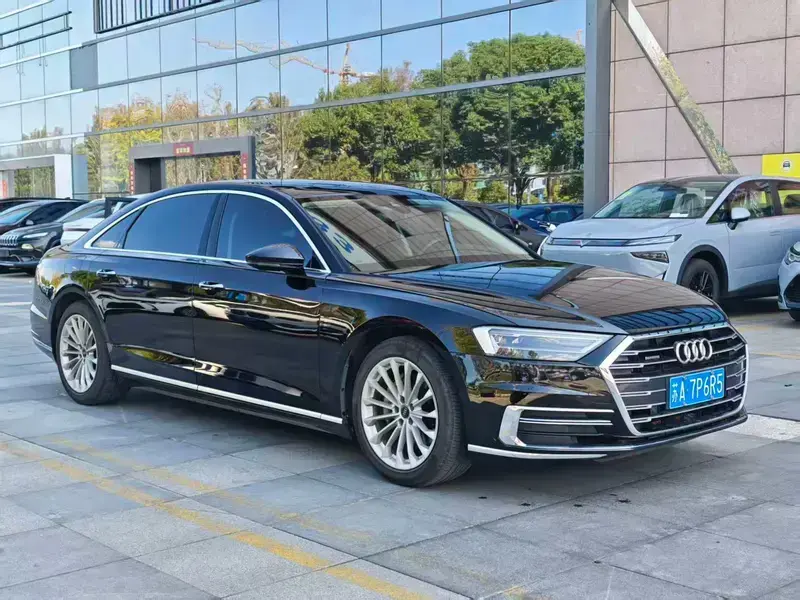 2021 Audi A8 с пробегом 54 000 км