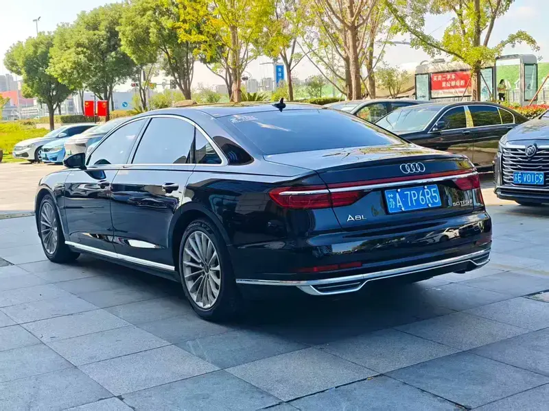 2021 Audi A8 с пробегом 54 000 км