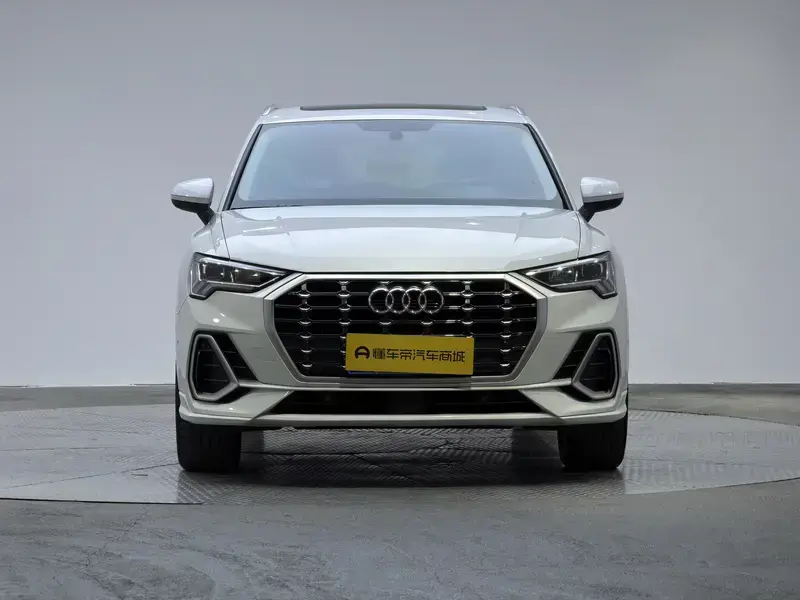 2021 Audi Q3 с пробегом 49 800 км