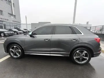 2021 Audi Q3 с пробегом 106 000 км