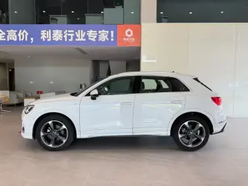 2024 Audi Q3 с пробегом 40 900 км