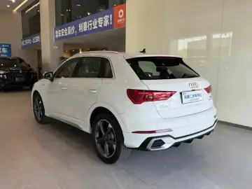 2024 Audi Q3 с пробегом 40 900 км